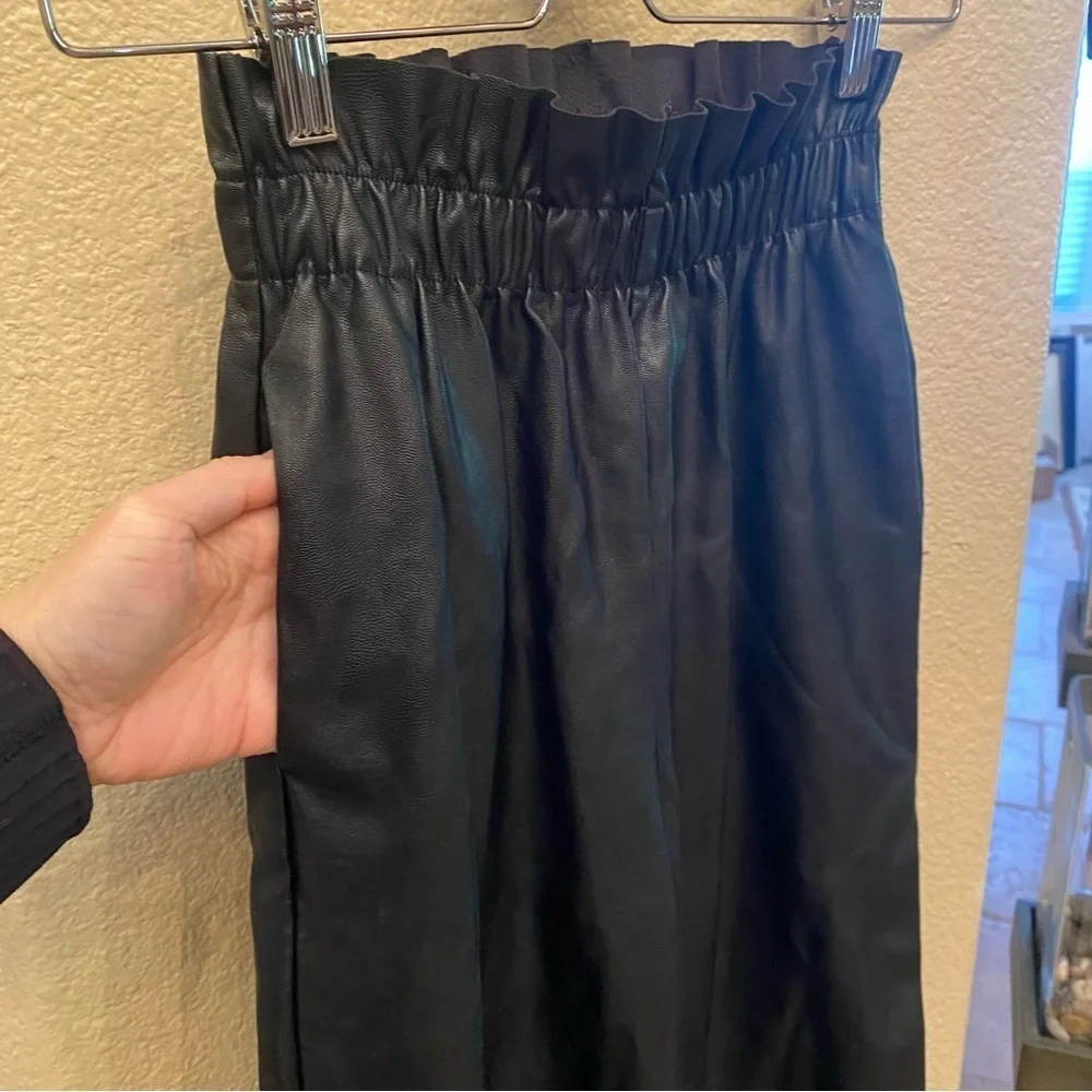 H&M Women Black Faux Leather Elastic Waistband Wide-Leg Pants Size 0